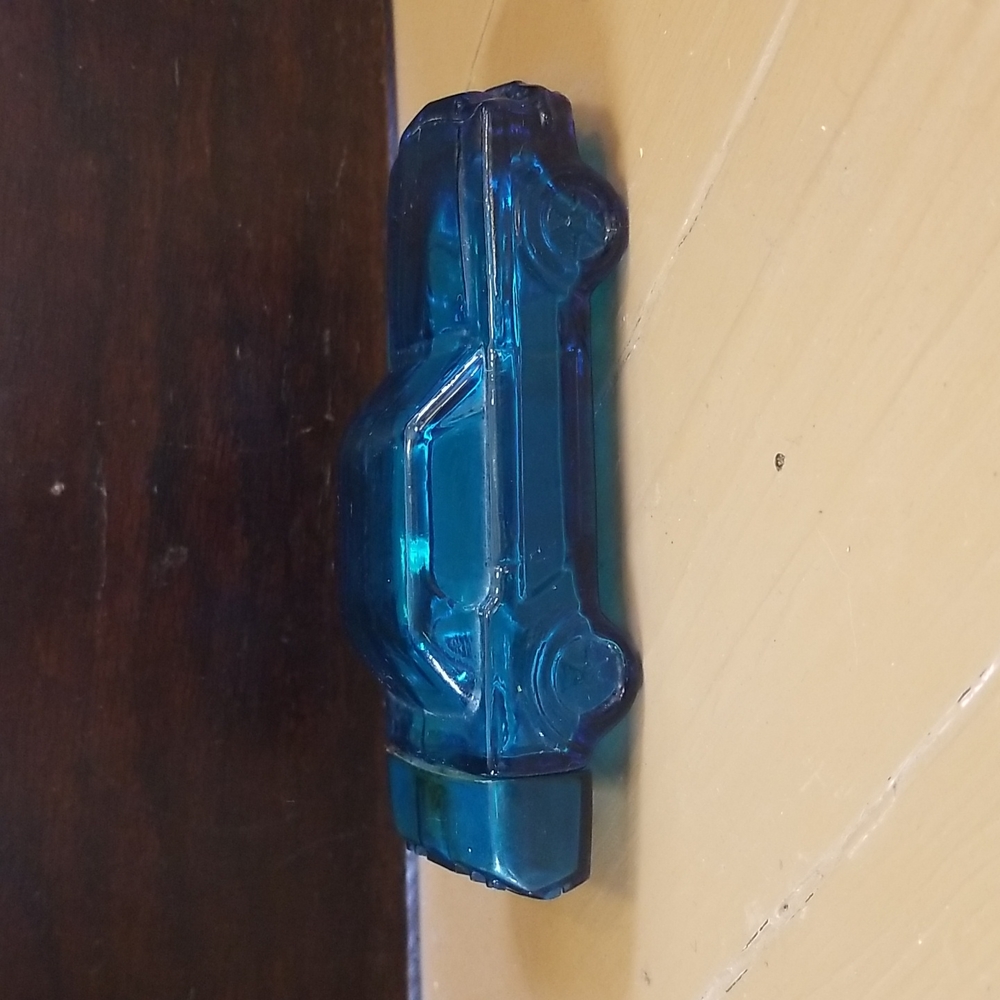 Vintage Avon 1964 Ford Mustang Blue Car Aftershave Bottle - Picture 4 of 12